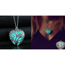 Collier photoluminescent avec cœur lumineux
