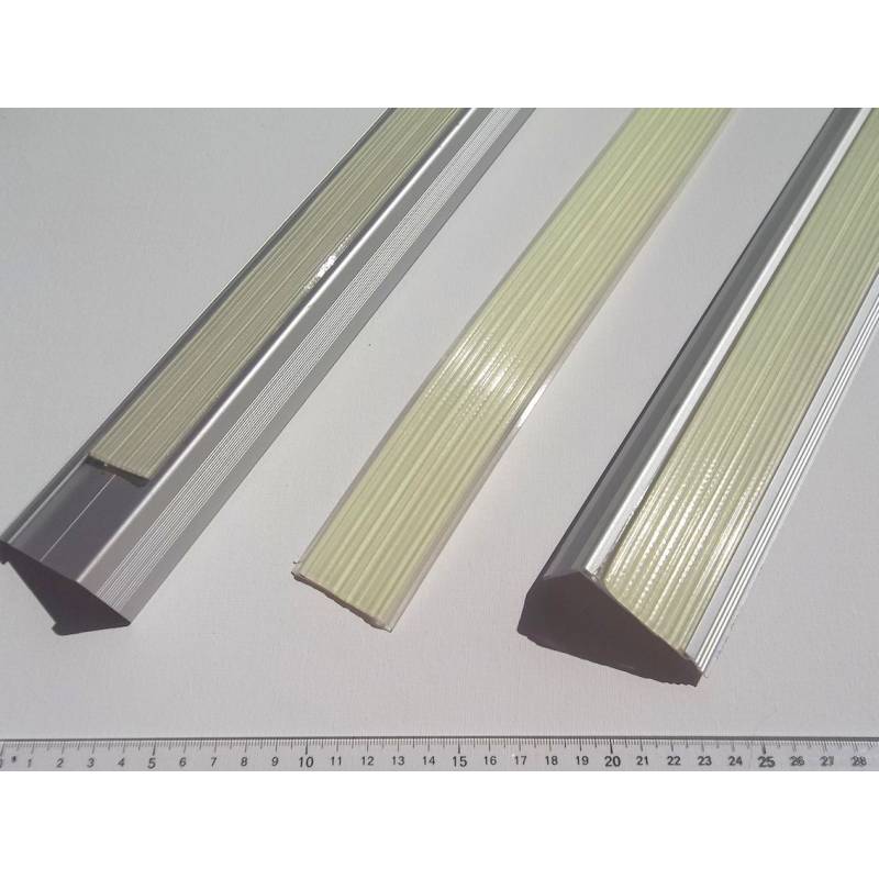 Nez de Marche photoluminescent en aluminium 1m Nez de Marche photoluminescent en aluminium 1m
